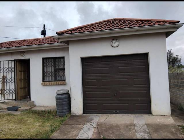 3 BEDROOM HOUSE FOR SALE IN MTHATHA CENTRAL